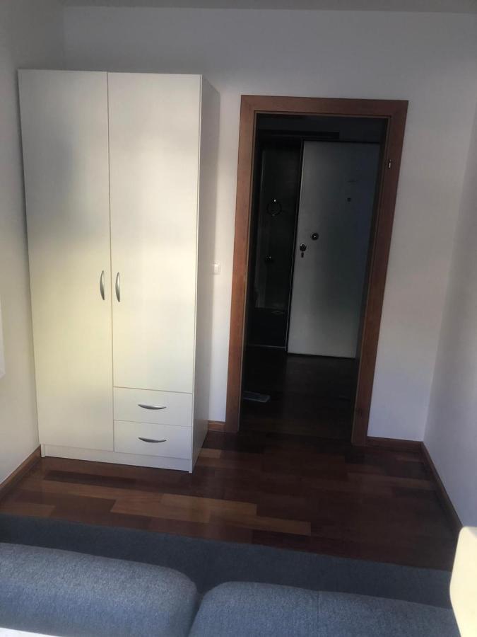 מאקרסקה Apartment Biokovo מראה חיצוני תמונה